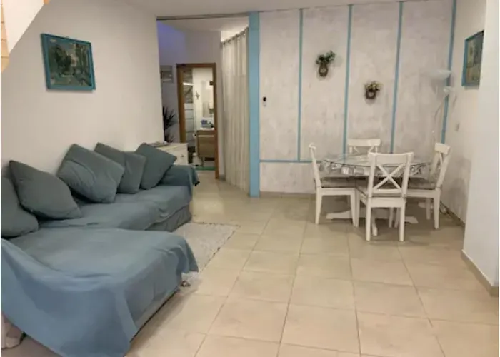 Cozy By The Sea 아파트 *